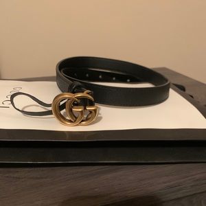 Real authentic Gucci women belt 1 size 75 w bag.